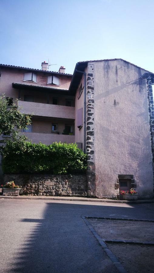 Studio avec balcon au pied du Rocher d'Aiguilhe Appartamento Le Puy-en-Velay Esterno foto